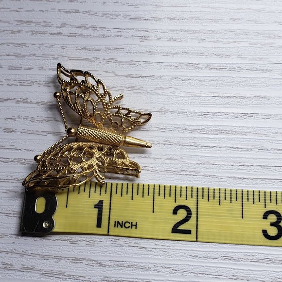 Vintage Monet Gold Tone Filigree Butterfly Brooch - Picture 5 of 5